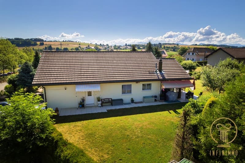 A VUCHERENS - magnifique villa de 6.5 pièces avec jardin (3)