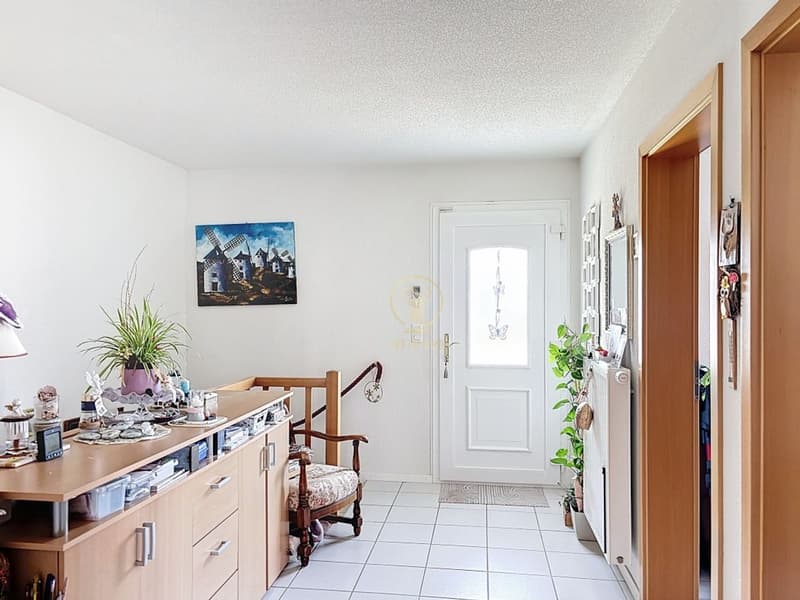 A 5 MIN DE MEZIERES - grande maison individuelle avec très beau jardin (5)