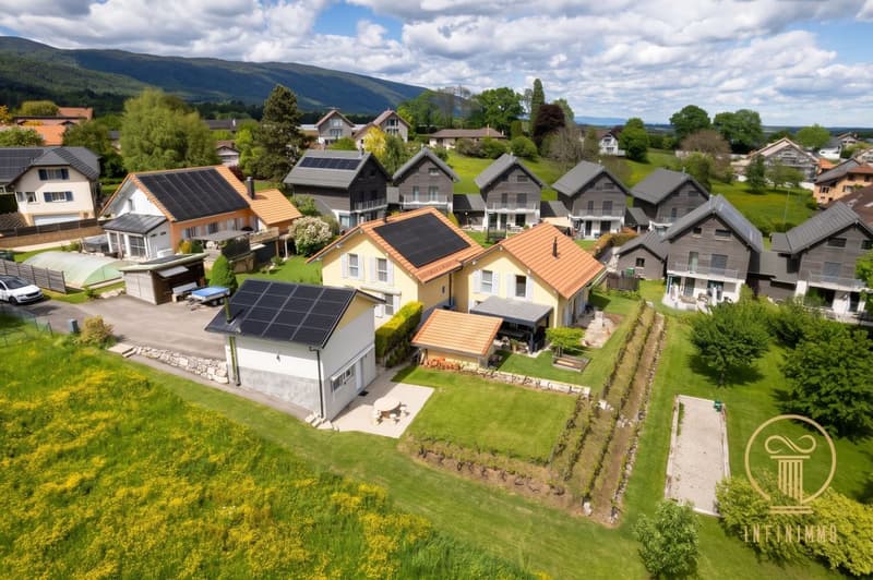 EXCLUSIVITE! A 3' de GIMEL - jolie villa jumelle de 5.5 pièces dans un quartier calme et très agréable. (2)