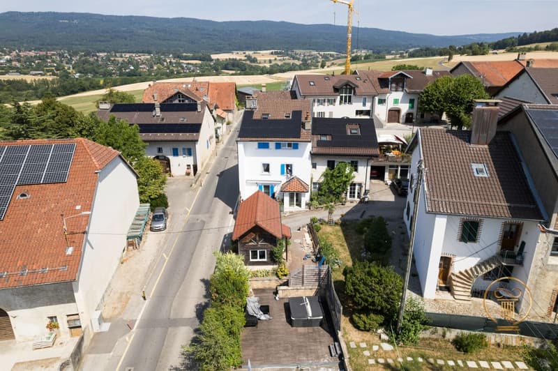 EXCLUSIVITE! OBJET RARE, Belle maison villageoise au coeur de Burtigny de 7.5 pièces (1)