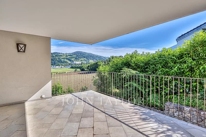 Contemporary Semi-Detached Villa, like new (4)