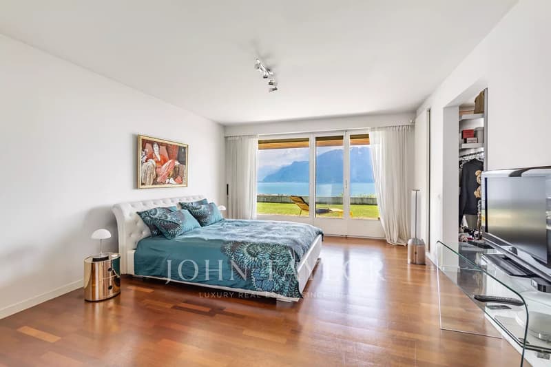 Sumptuous villa in the heart of the vineyards with spectacular views (11)