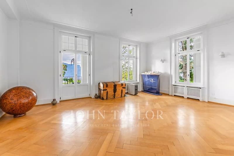 Master House with spectacular view of the lake (3)