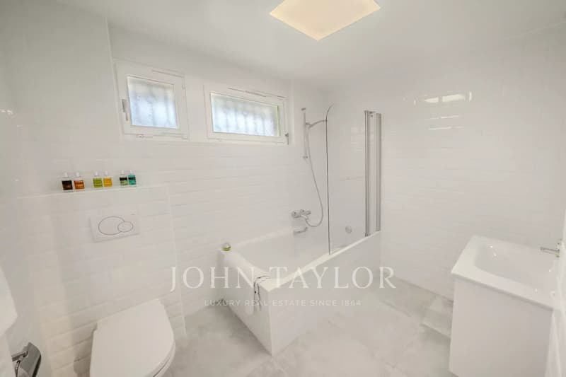 EXCLUSIVITY!! Spacious villa with spectacular panoramic view (13)