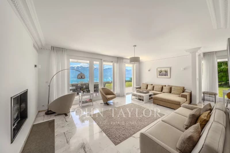 EXCLUSIVITY!! Spacious villa with spectacular panoramic view (4)