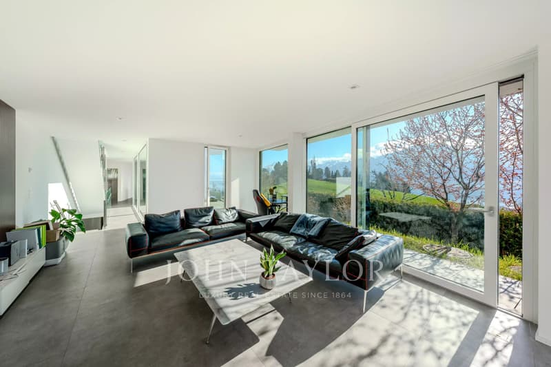 Villa contemporaine avec vue panoramique à Brent (11)