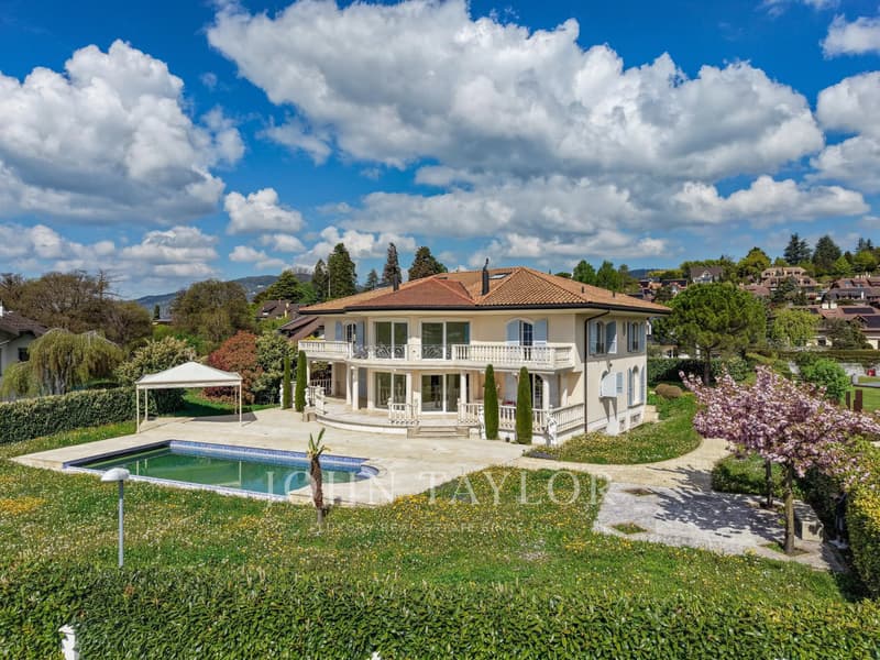 Proprietà lussuosa con vista panoramica sul lago (2)