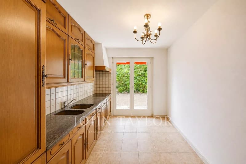 Appartement de 2.5p au coeur de Montreux (7)