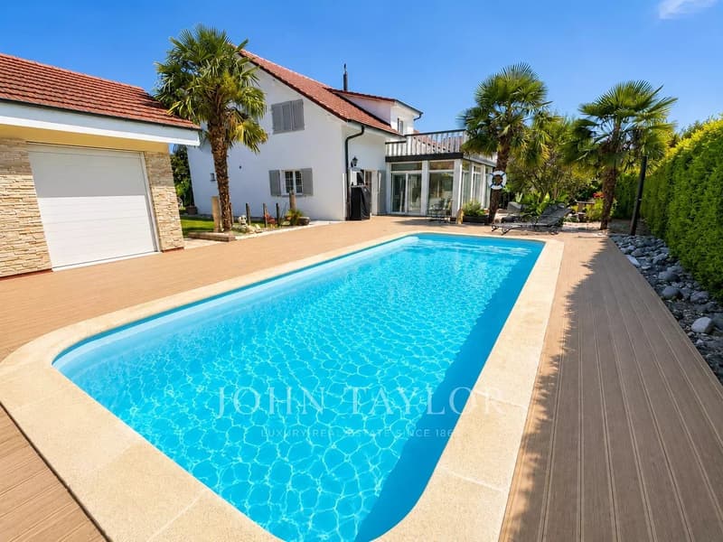 Villa mit Familie mit Pool (2)