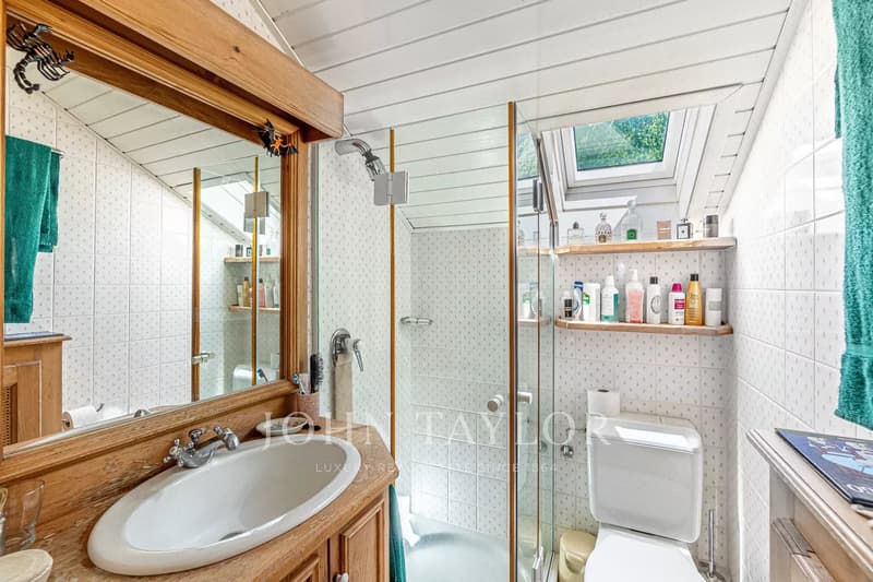 Beautiful 212 m2 apartment in a residential neighborhood (10)