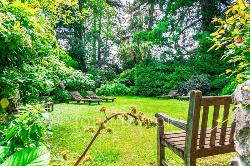 Beautiful 212 m2 apartment in a residential neighborhood (7)