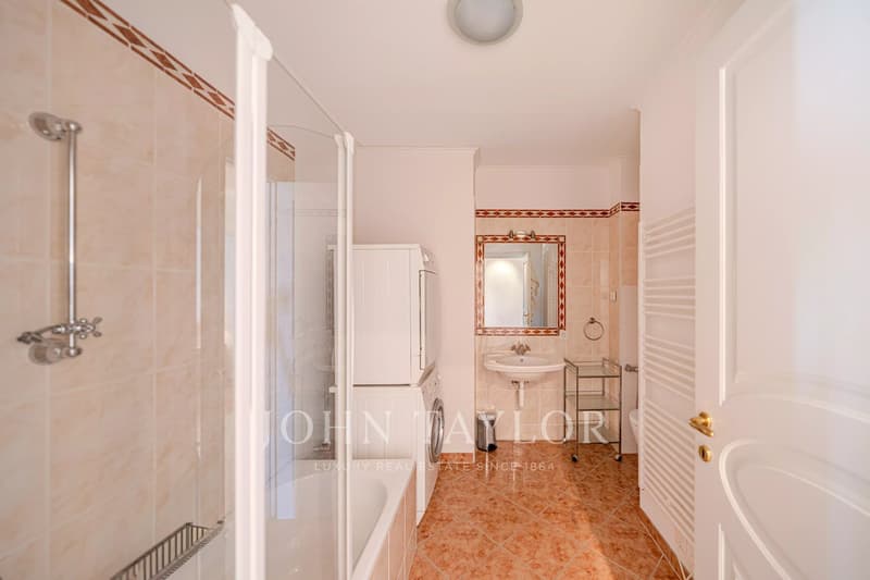 Appartement face au lac au coeur de Montreux (9)