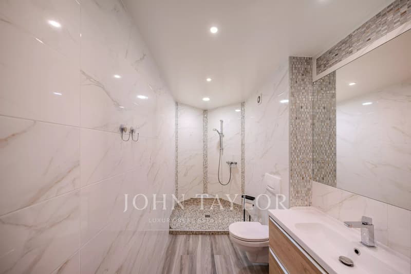 Appartement au dernier étage avec vue panoramique sur le lac à Chernex (9)