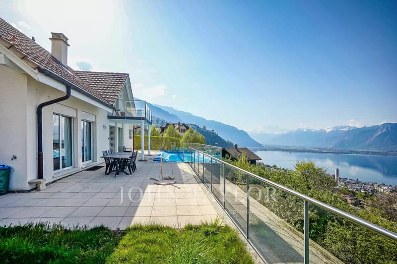 Villa individuelle avec piscine et vue panoramique (3)