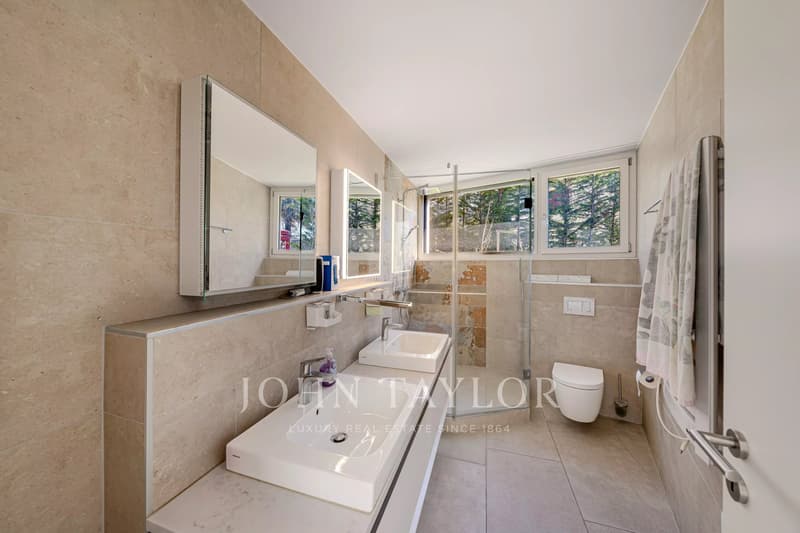 Villa contemporaine avec vue panoramique à Brent (10)