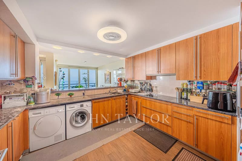 Magnifique appartement de 4.5 pièces avec balcon et vue imprenable sur le lac et les montagnes (4)