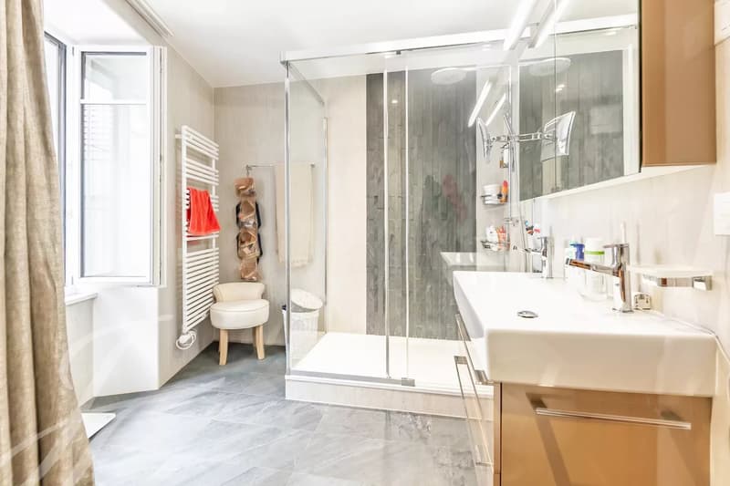 Appartement de standing en plein coeur de Montreux (7)