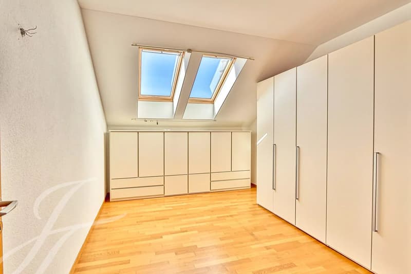 EN EXCLUSIVITÉ!! Appartement de 4.5 pièces aux volumes impressionnants (13)