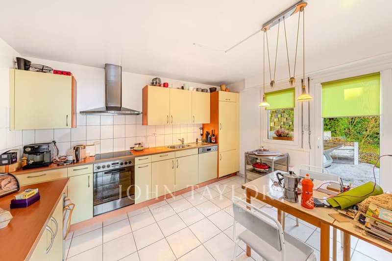 Villa de 5.5 pièces avec vue panoramique proche de Montreux (6)