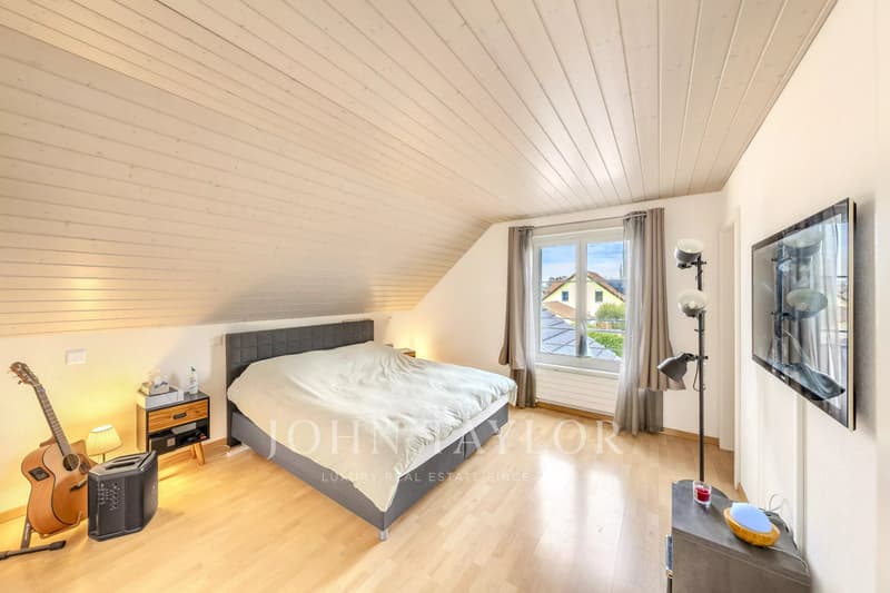 Superbe propriété individuelle avec piscine située dans le très recherché village de Denens (7)