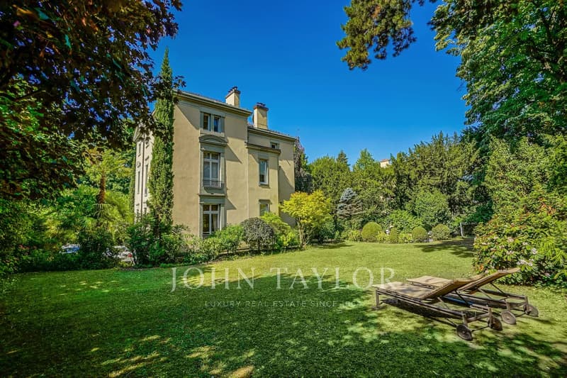 Hôtel particulier à deux pas du lac (3)