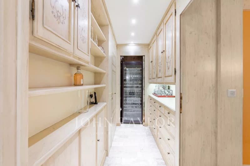 OFF-MARKET! Appartement exceptionnel dans résidence luxueuse (9)