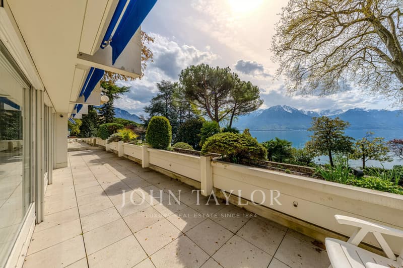 Bien rare à Montreux ? Première ligne du lac avec terrasse et panorama unique (2)