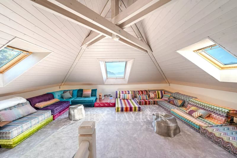 Luxueuse propriété avec piscine et vue lac exceptionnelle (13)