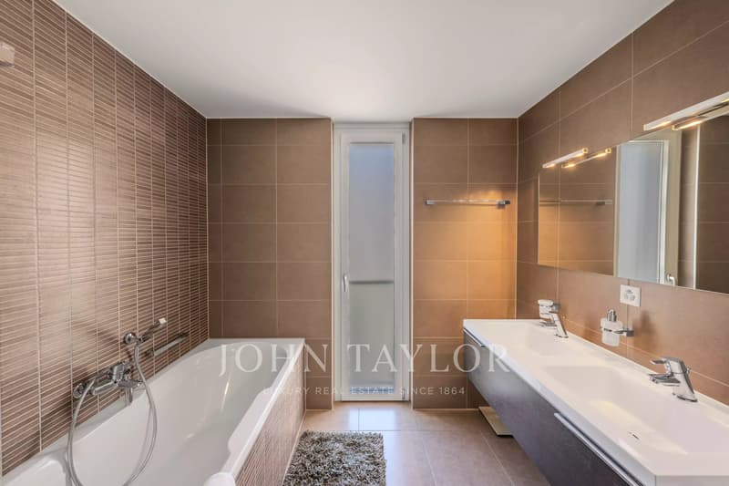 Superbe appartement contemporain avec vue sur le lac à Montreux (9)