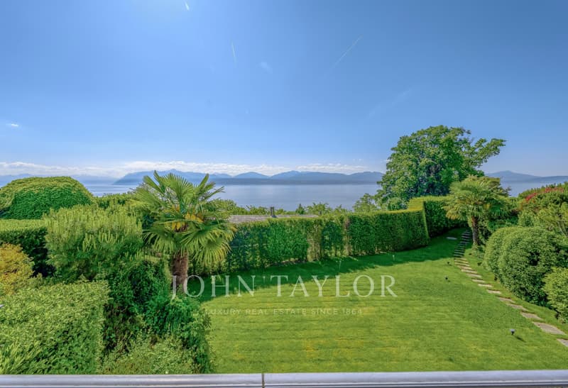 Propriété d'exception avec vue panoramique sur le lac (4)