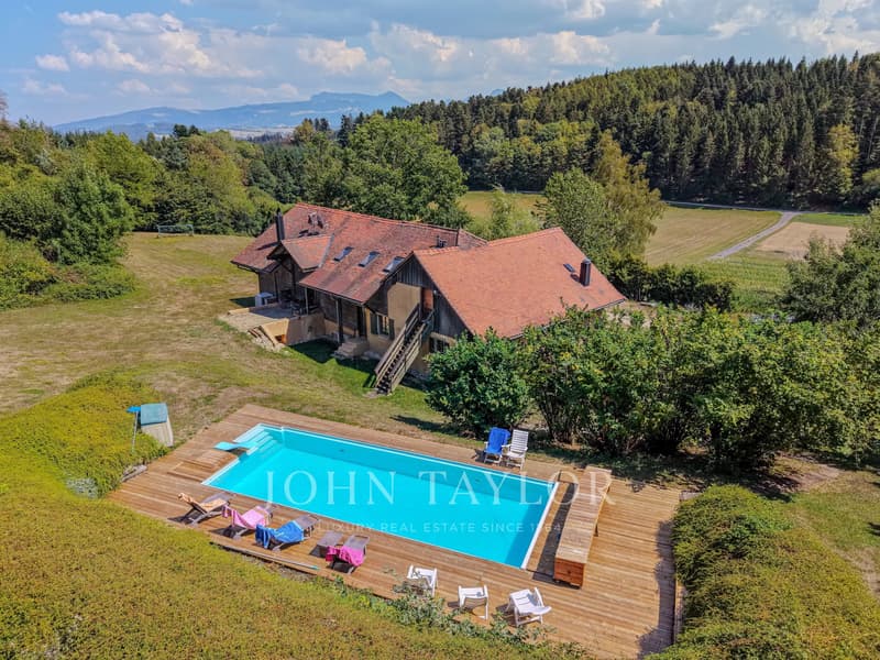 Ferme de 370m2 habitables avec piscine (1)