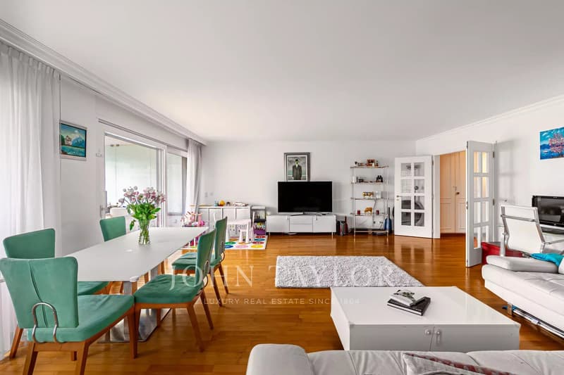Superbe appartement en première ligne des rives du lac (5)
