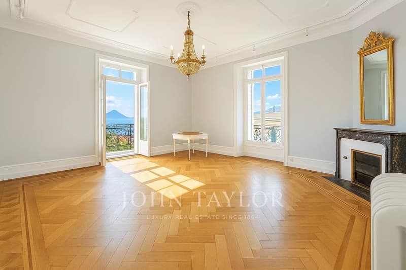 Élégant appartement de caractère avec vue imprenable sur le lac Léman (4)