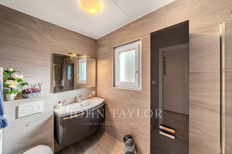 Villa de 5.5 pièces avec vue panoramique proche de Montreux (12)