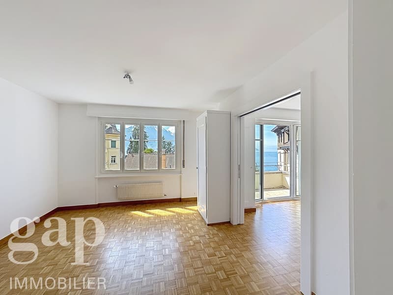 Appartamento 3.5 locali completamente ristrutturato - con balcone a Territet (4)