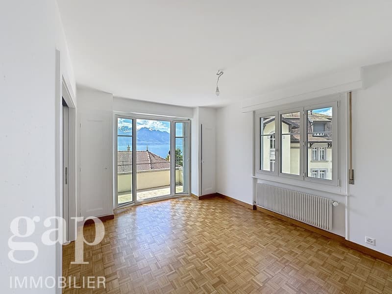 Appartamento 3.5 locali completamente ristrutturato - con balcone a Territet (5)