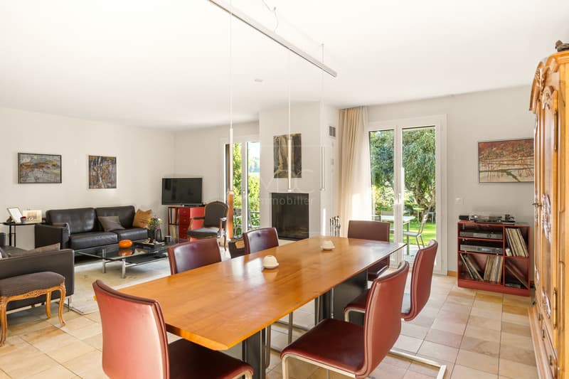 Beautiful individual villa with a magnificent garden in Marly (4)