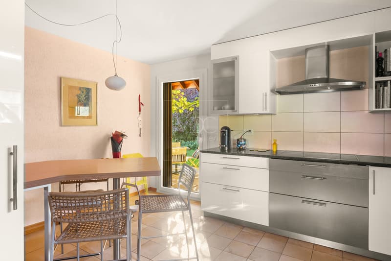 Beautiful individual villa with a magnificent garden in Marly (5)