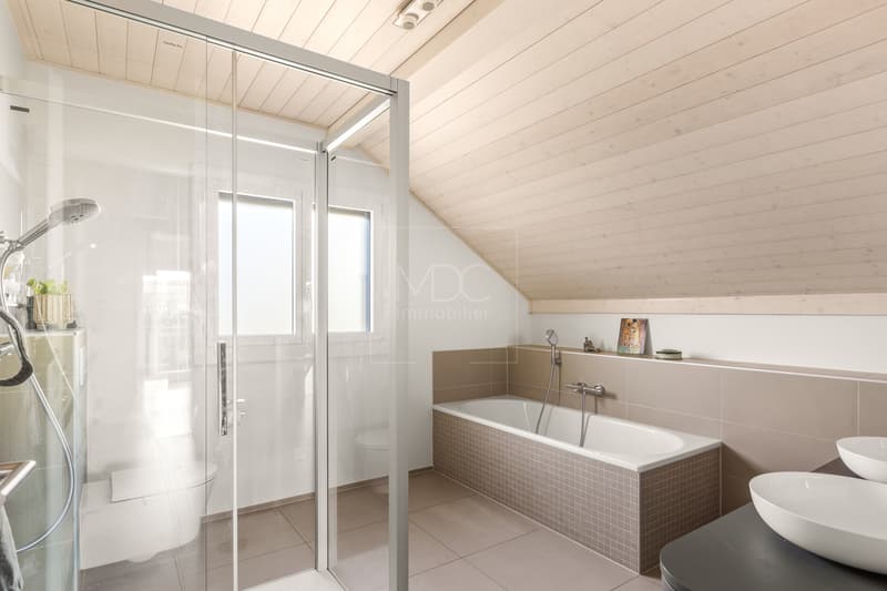 Beautiful individual villa with a magnificent garden in Marly (9)
