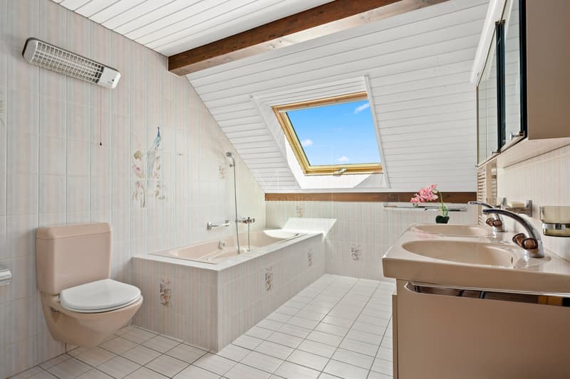 Geräumige Villa mit Pool und 2,5-Zimmer-Wohnung in St-Aubin (10)