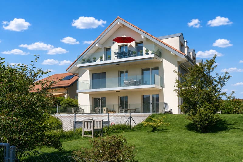 Appartement mit 3.5 Zimmern und Blick auf die Alpen und den Jura in Reverolle (13)