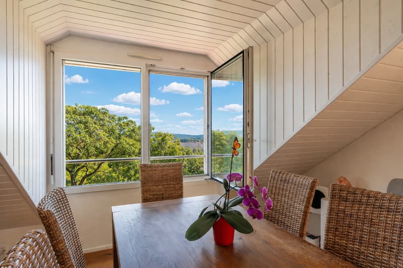 Appartement mit 3.5 Zimmern und Blick auf die Alpen und den Jura in Reverolle (5)