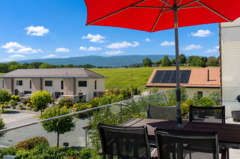 Appartement mit 3.5 Zimmern und Blick auf die Alpen und den Jura in Reverolle (10)