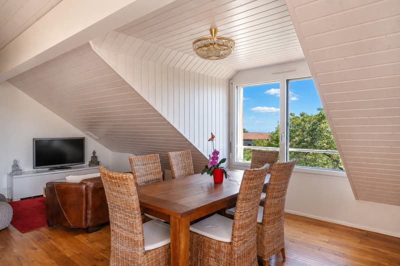 Appartement mit 3.5 Zimmern und Blick auf die Alpen und den Jura in Reverolle (3)