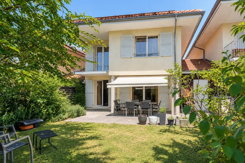 Jolie villa jumelée par les garages à Epalinges (12)