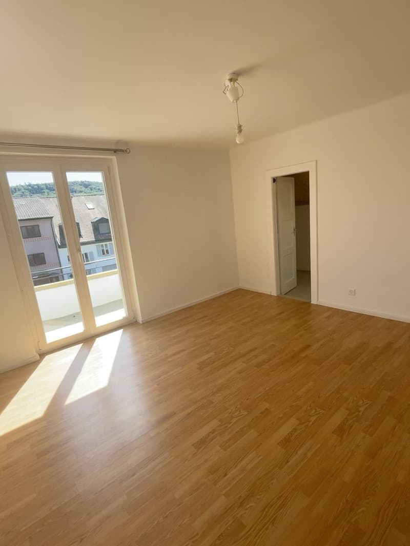 A louer à Avenches - Charmant 3.5 pièces lumineux avec grande terrasse et balcon. (5)