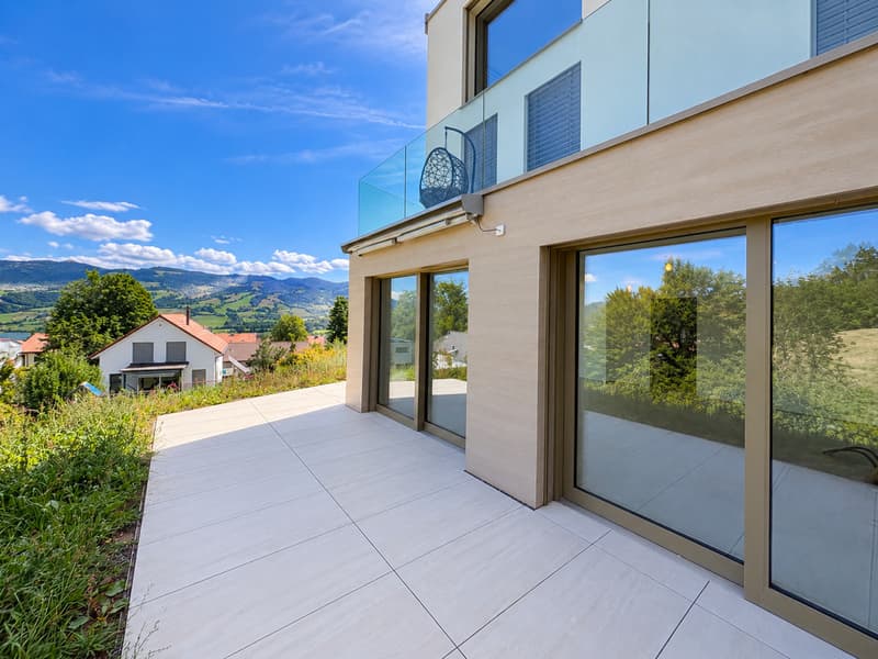 Spacieux appartement de 5.5 pièces au rez-de-chaussée à Sorens (4)