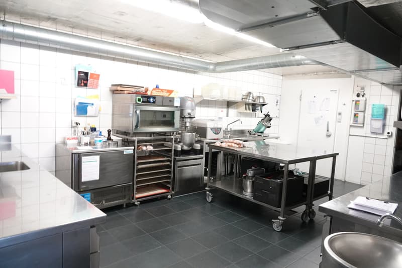 Schöne Gelegenheit zu ergreifen! Prächtiges Restaurant in Gruyère (8)