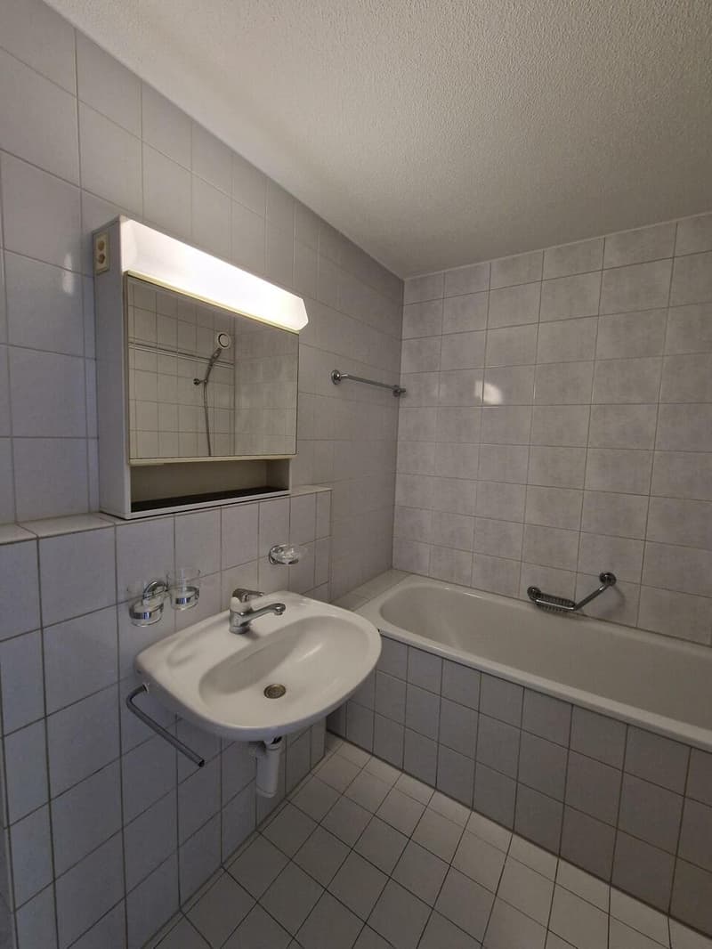 A louer spacieux appartement de 5.5 pièces avec balcon à Rossens (11)