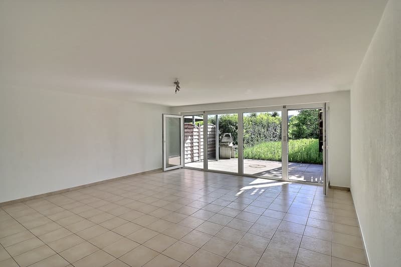 Estavayer-le-Lac Triplex with garden, 5.5 rooms, available immediately! (6)